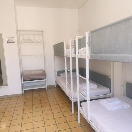 Lisa House Hostel Рим Екстериор снимка