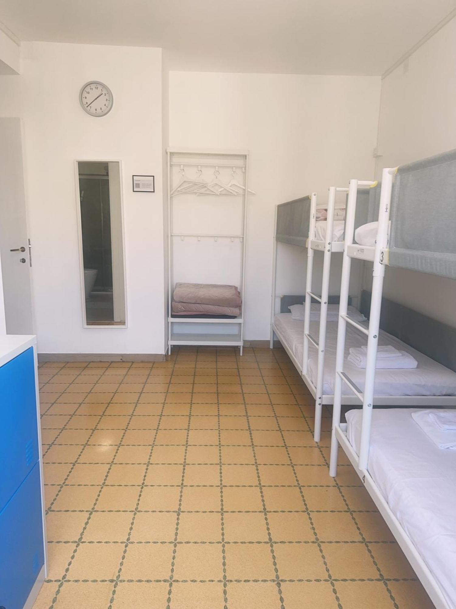Lisa House Hostel Рим Екстериор снимка