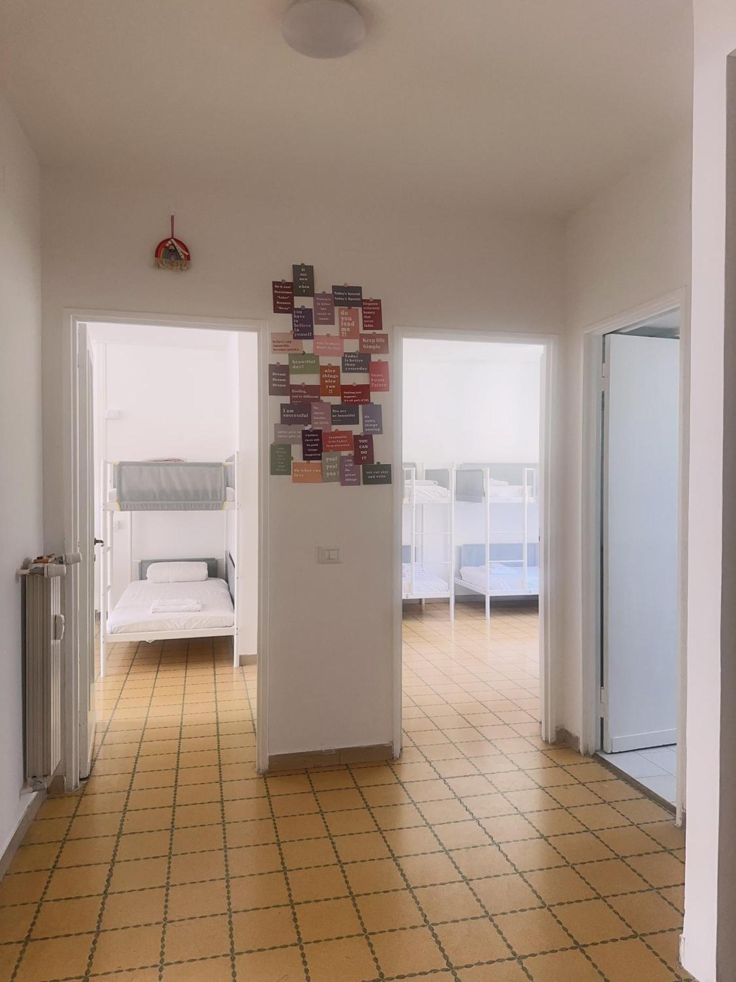 Lisa House Hostel Рим Екстериор снимка