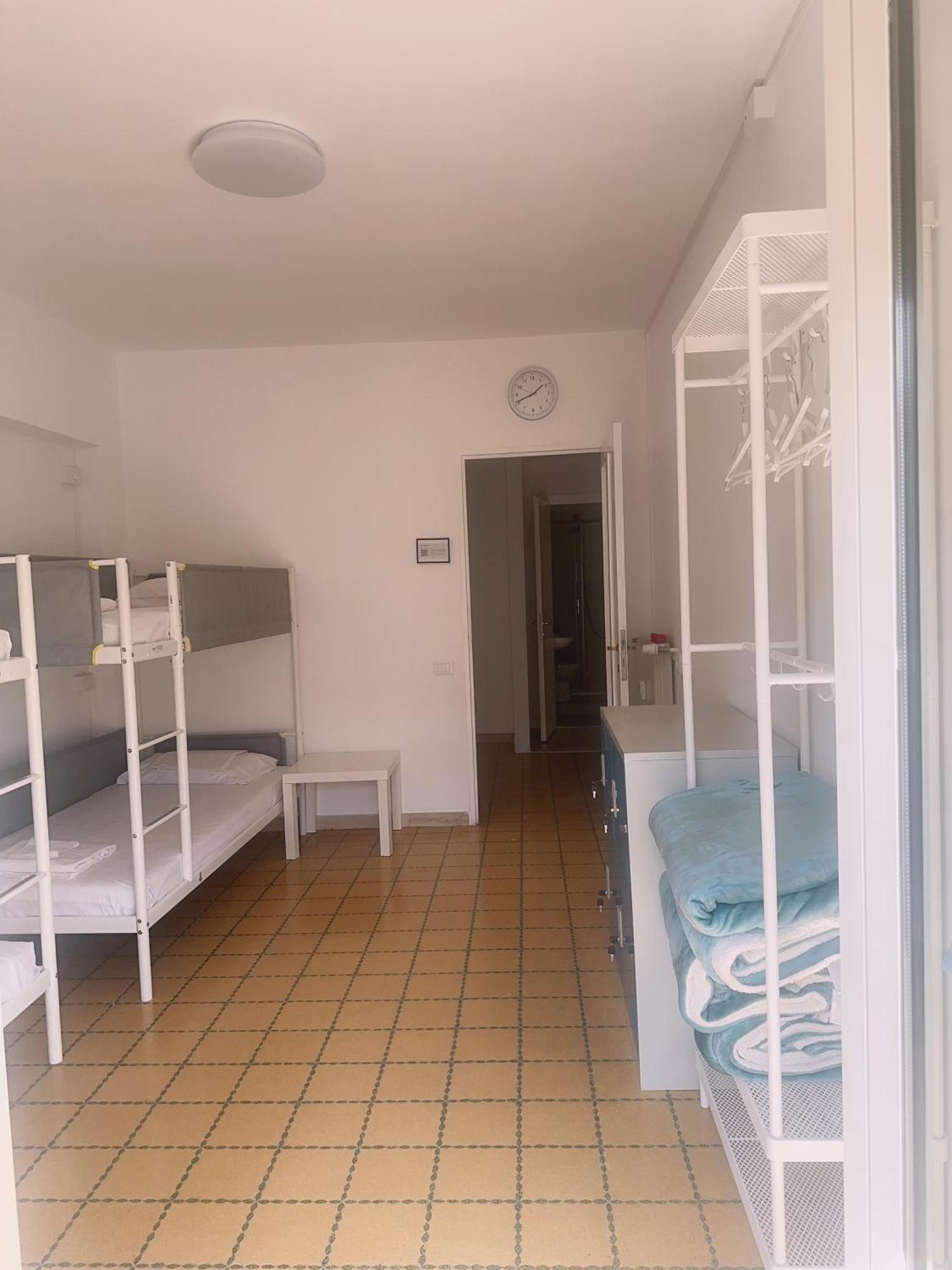 Lisa House Hostel Рим Екстериор снимка